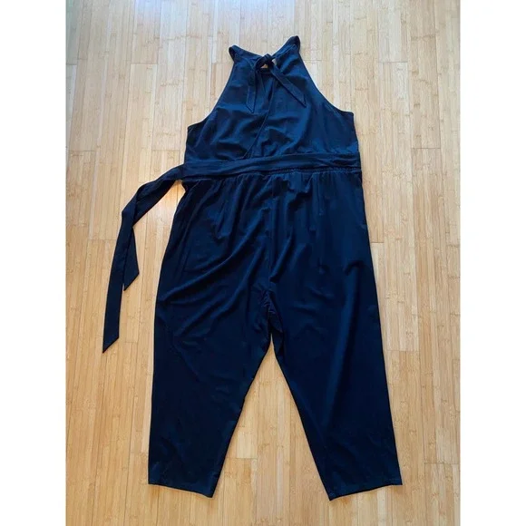 Torrid Black Jumpsuit Stretch Size 4X Minimalist Career Belt Cross Tie Back NWT - Picture 4 of 9